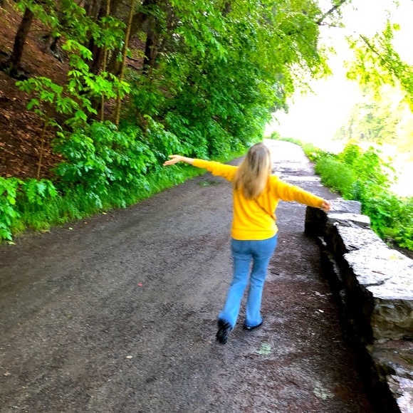 Meet your Posher, Kathi - Picture 4 of 7